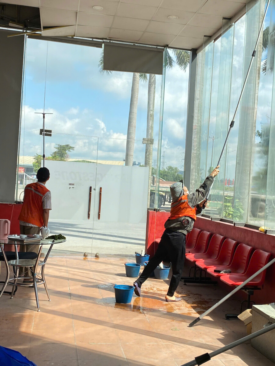 Vệ Sinh Công Nghiệp Nhà Đang Ở tại Tp Ninh Bình Giá Rẻ
